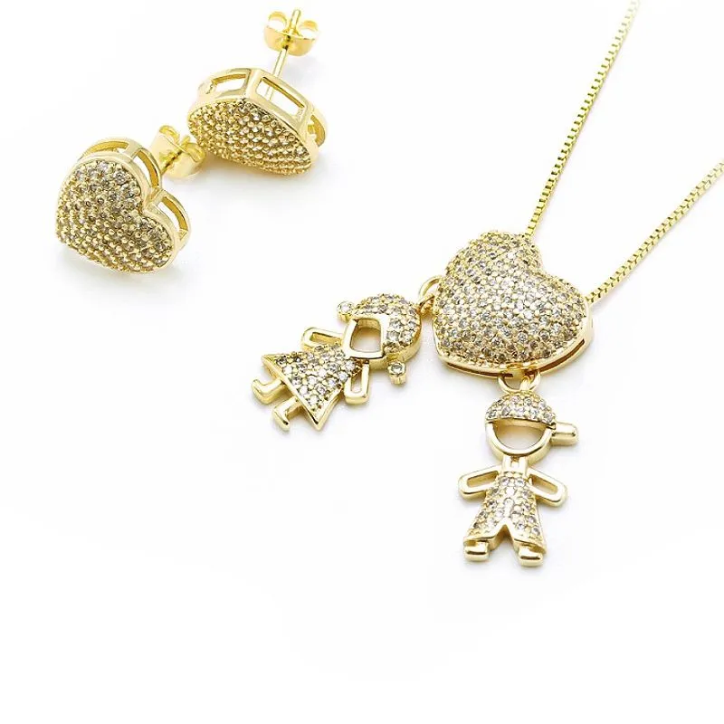 Позлаћени сет накита у облику срца