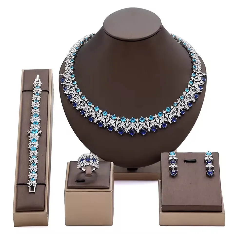 Модни комплети накита